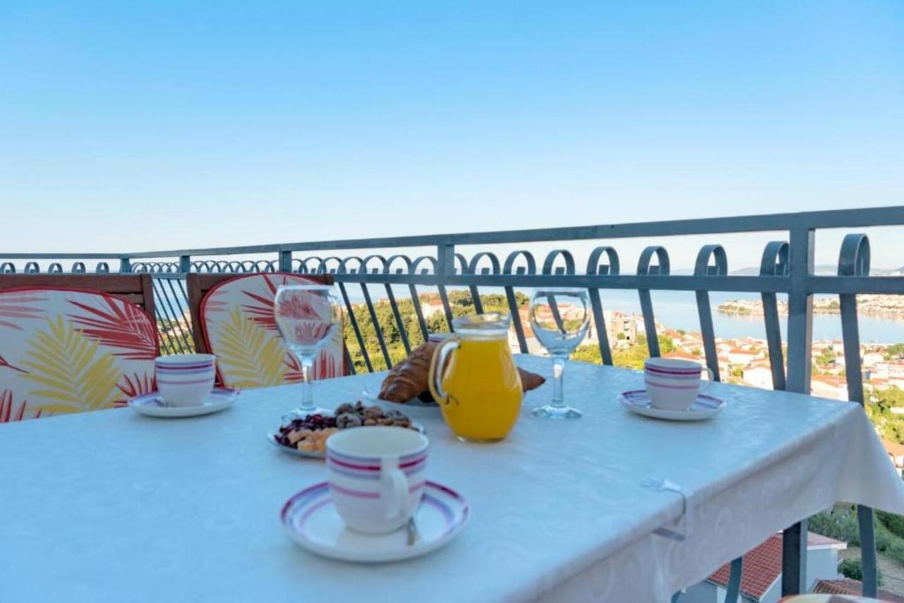 Cartolina Di Mare Apartment Подстрана Екстериор снимка