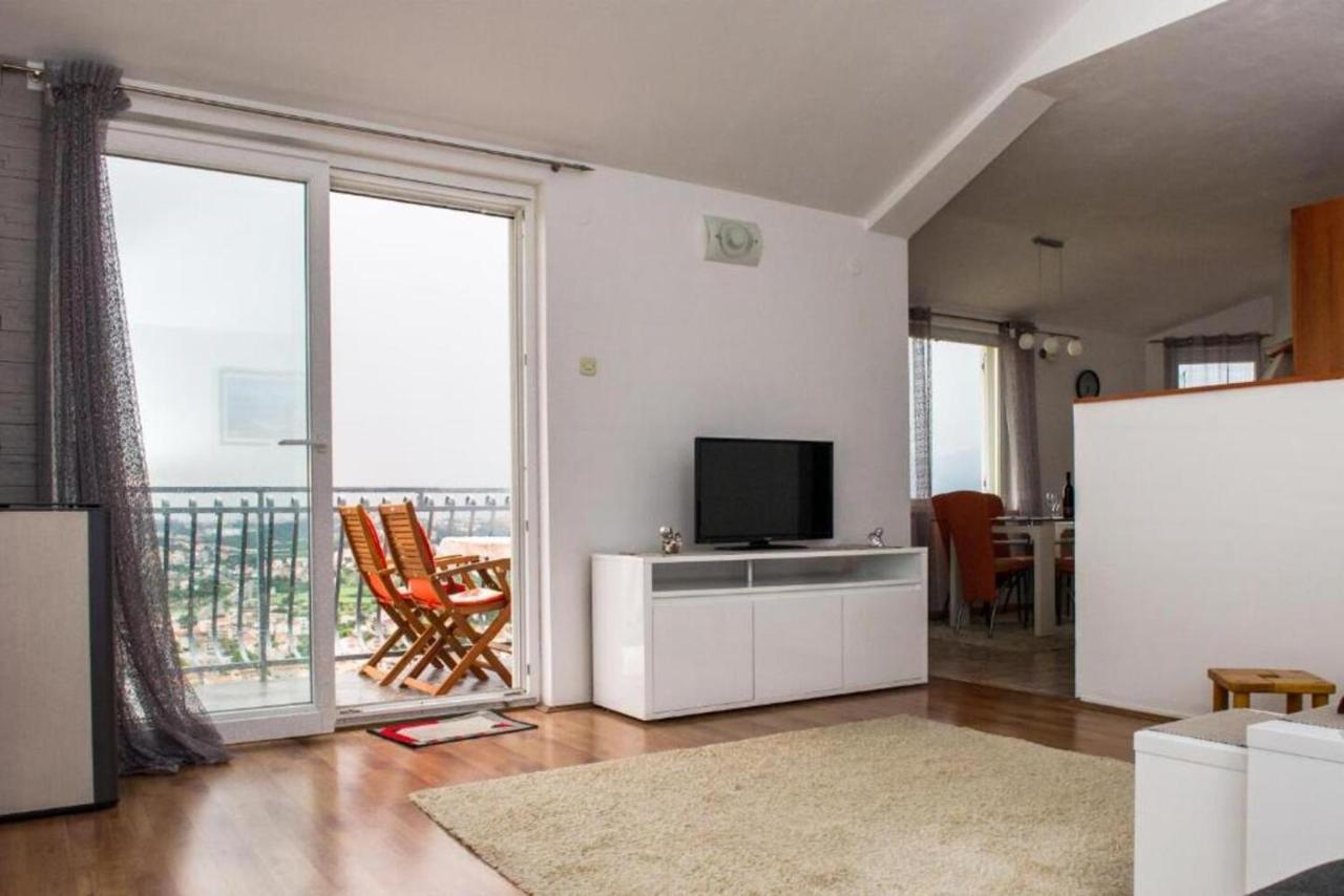 Cartolina Di Mare Apartment Подстрана Екстериор снимка