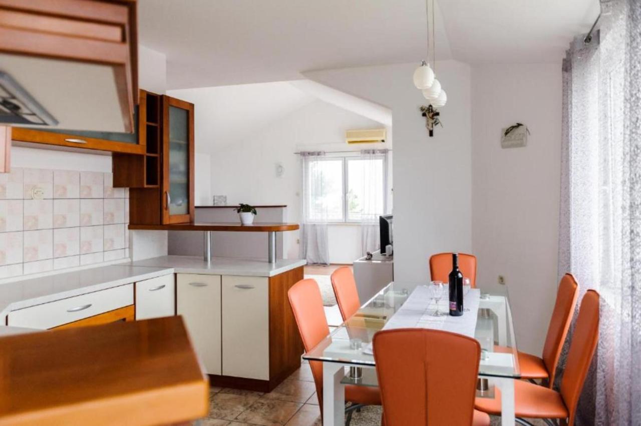 Cartolina Di Mare Apartment Подстрана Екстериор снимка