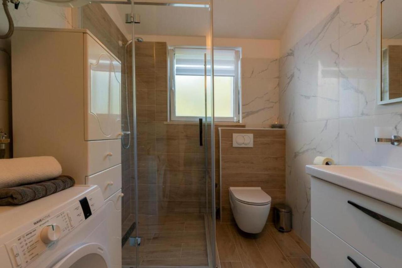 Cartolina Di Mare Apartment Подстрана Екстериор снимка