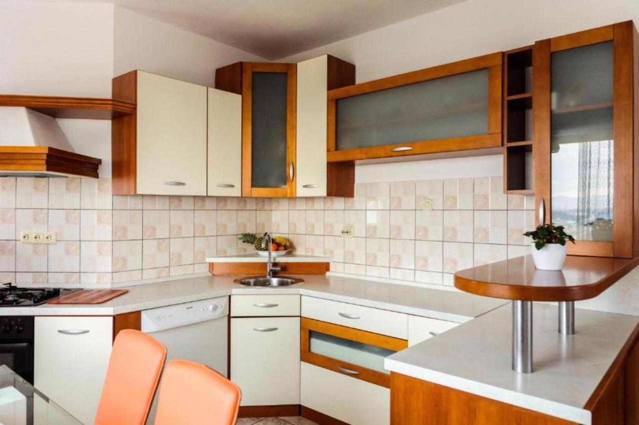Cartolina Di Mare Apartment Подстрана Екстериор снимка